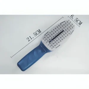 A blue and white electric pet grooming brush with a handle measuring 21.5CM in length and 6.5CM in width.